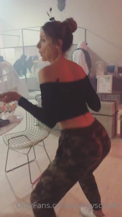 Ashleyschultz - video