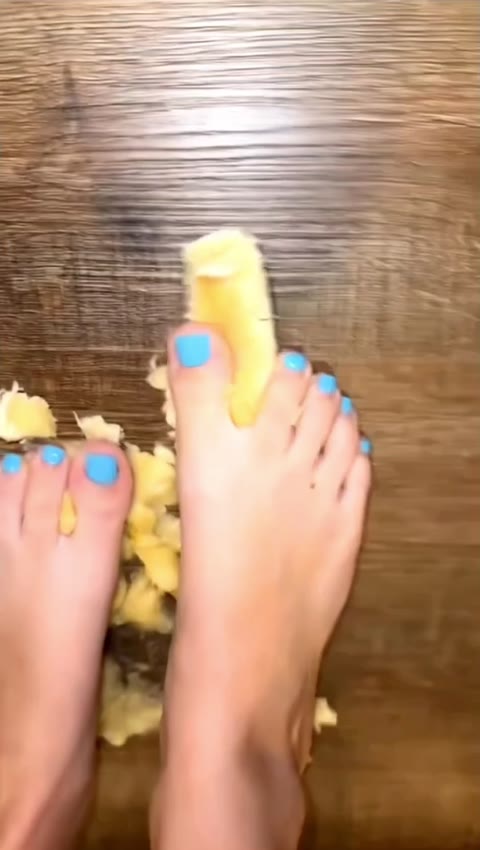 Halieywelch - video