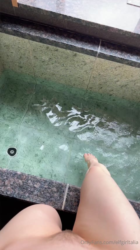 Elfgirltalia - video