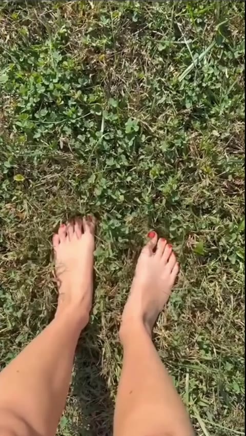 Halieywelch - video
