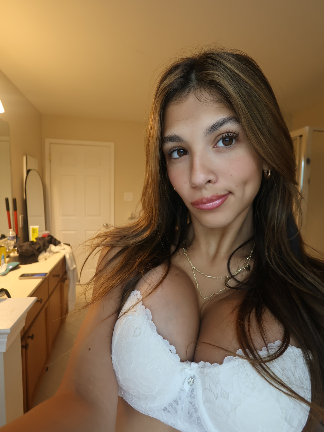 Itsellabailey - Free public photo on SaveHubs