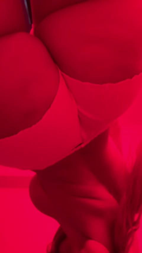 Niykeeheaton - video